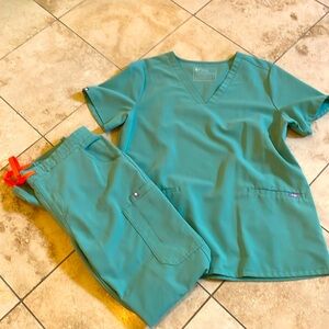 Figs Scrub Set, M Casma Top and S/T Yolo Pants, Jade Green, Womens